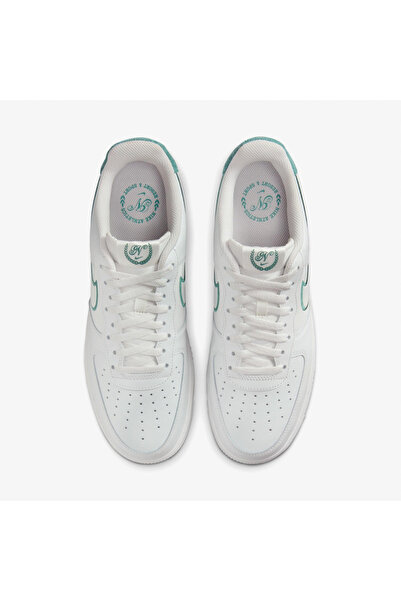 Nike Air Force 1 07 LV8 Erkek Sneaker