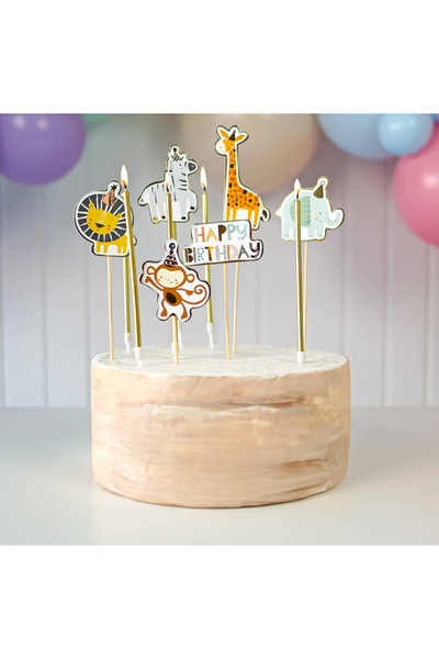 Öztürkpartievi مسواك كيك على شكل سفاري وشمعة