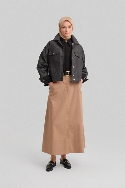 Armine Black Short Denim Jacket - 24Y5405 Model