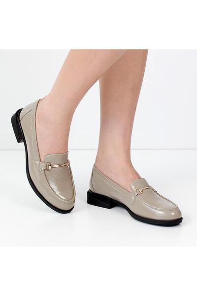 Celal Gültekin Kadın Vizon Tokalı Rugan Deri Loafer