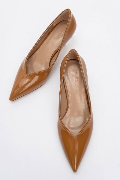 LuviShoes Eupho Tan лачени дамски обувки с нисък ток