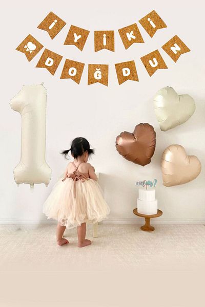 Atölye Mi 1 Year Old Birthday Kraft White Happy Birthday Banner 3 Pieces Heart Balloon Ornament Set