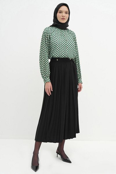 Tuğba Pleated Skirt with Metal Accessories - Black
