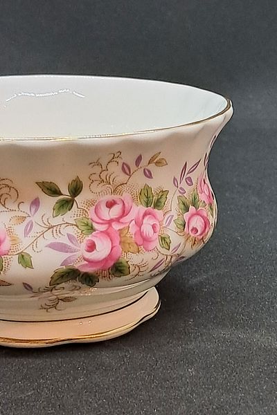 Royal Albert Vintage Lavender Rose Sugar Bowl - 150 ml