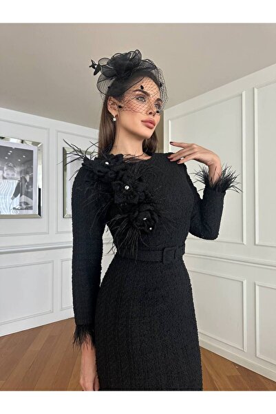 1Moda1Tarz Kadın Siyah İthal Tüvit Kumaş Gül Ve Kemer Detaylı Kollar Püskül Astarlı Özel Tasarım Elbise