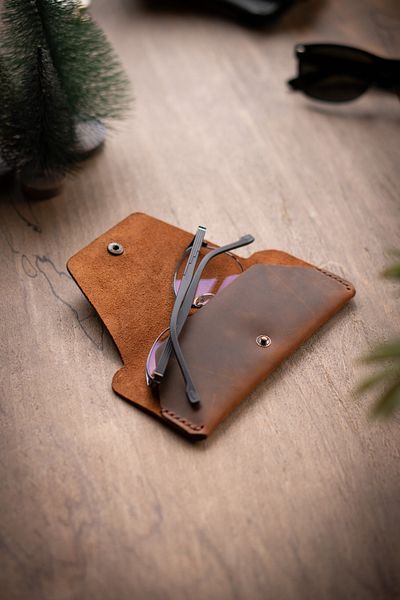 minimal X design حافظة نظارات Taba Minimal X - جلد حقيقي وصناعة يدوية