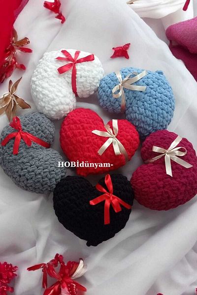 Alize Decorative Pillow with Heart