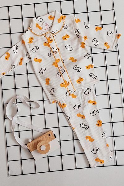 BEBECİBURADA Little Chick Printed Baby Pajama Set with Snaps on the Front