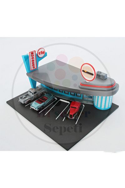 Bi'şeyler Sepeti 1:64 60S Drive-In Diner Diorama - Car Parking Restaurant Diecast (Excluding Car)
