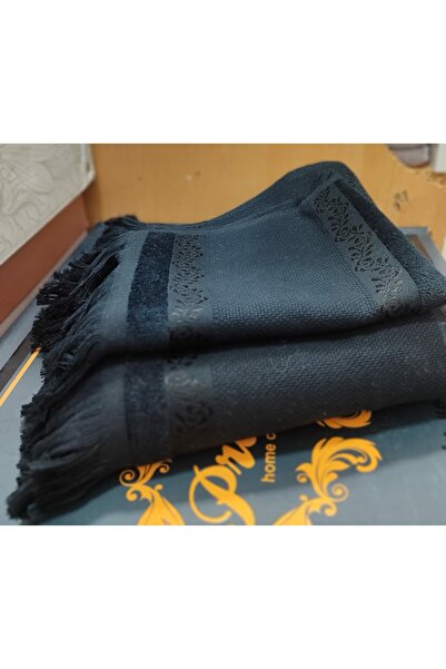 HMZ Вишивка на канві та канвіці - Чорний рушник з зображенням матері та дочки