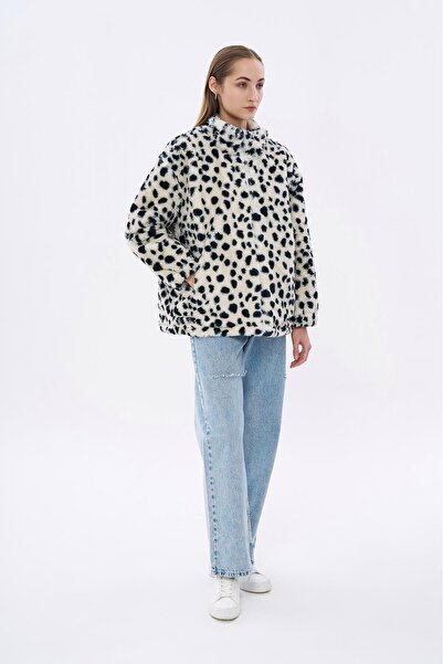 Quzu Jachetă de pluș cu model ecru