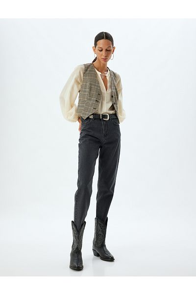 Koton Straight Leg Jeans Regular Waist Button Pocket - Mom Jean