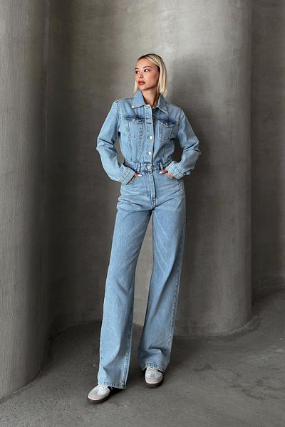 Olcay Hellblauer Jeans-Overall – Hemdkragen, Knopfleiste – 9248