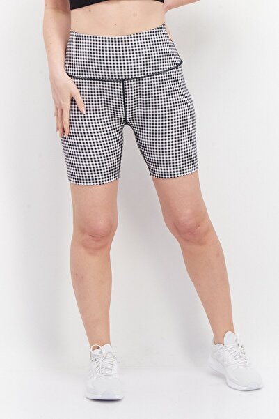 Eddie Bauer شورت ليجنز نسائي بنقشة مربعات الشطرنج، أسود