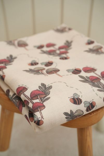 Tuğba Kuğu Printed Muslin Fabric |   Mushrooms and Bees