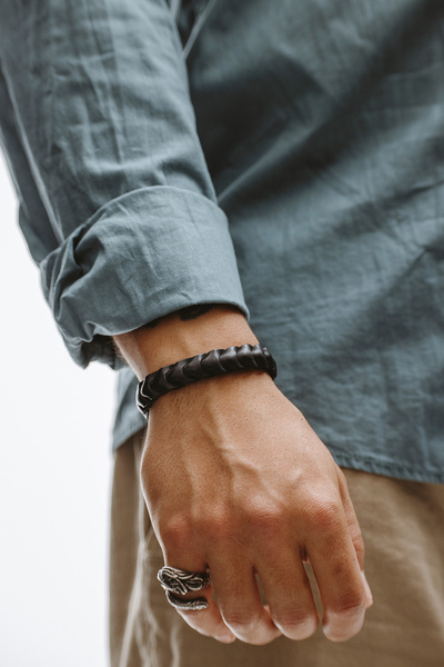 JuraDeri Men's Genuine Leather Bracelet - Black, Interlocking, Handmade