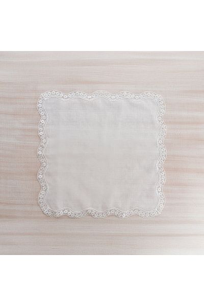 Gül Güler Pack of 4 Lace Daisy Napkins - 45*45 Bones