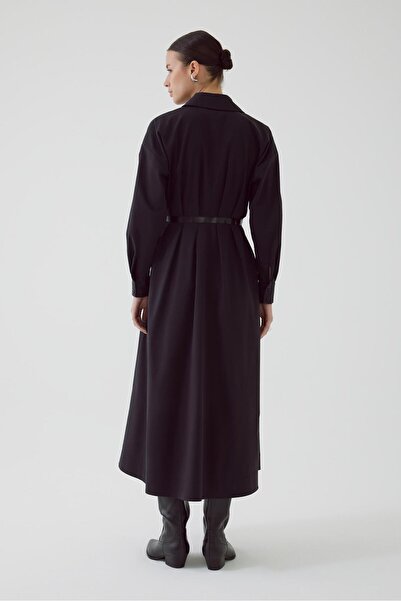 Exquise Fermuarlı Ve Deri Detaylı Yırtmaçlı Bele Oturan Regular Siyah Midi Elbise