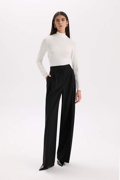 DeFacto Wide-Leg Winter Trousers with High Waist Pockets - Tall E2799Ax24Wn