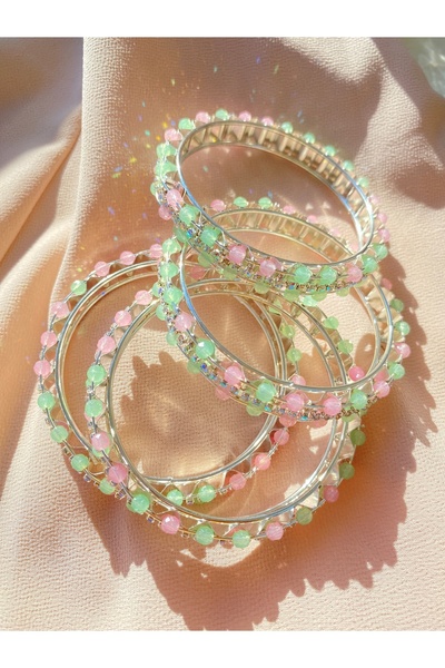 Home Pastel Zarafet – 4 Parçalı Pembe & Yeşil Boncuklu Bilezik Seti