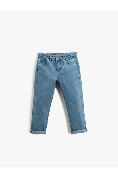 Koton Jeans, entspannter Schnitt, geschwungene Beine – Mom Jean