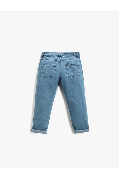 Koton Jeans, entspannter Schnitt, geschwungene Beine – Mom Jean