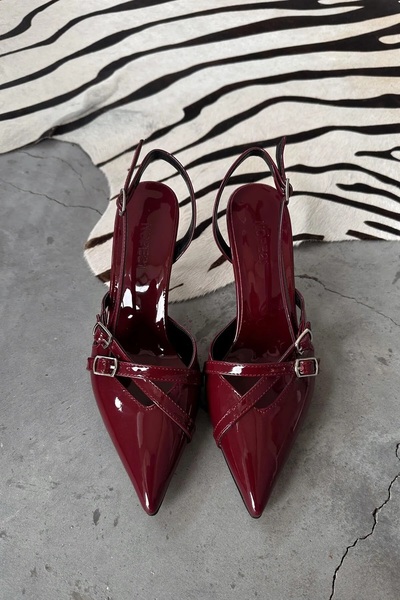 DRK FASHİON Women's Burgundy Patent Leather Buckle Detailed Thin Heeled Stiletto Shoes Nope