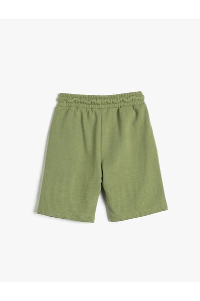 Koton Basic-Shorts mit strukturierten Taschen zum Binden an der Taille