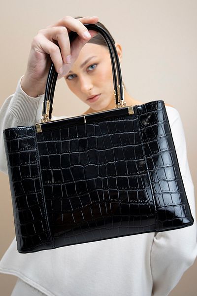 Matthew Cox Shoulder bag