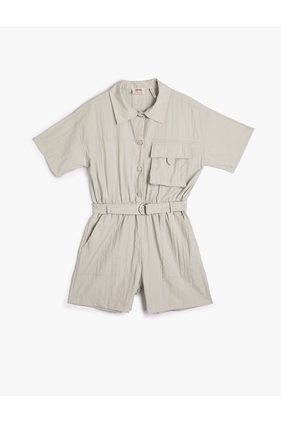 Koton Overall mit kurzen Ärmeln, Hemdkragen, Taschen mit Gürtel und Druckknöpfen