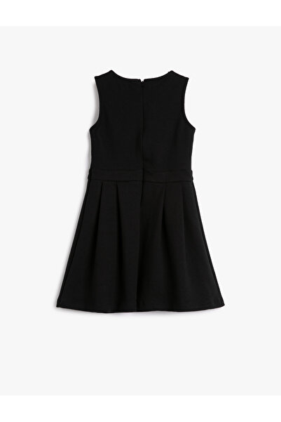 Koton Válcované šaty Midi délka skládaný bez rukávů s kulatým výstřihem bavlna