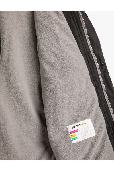 Koton Langer, aufblasbarer Mantel mit Fleece-Futter, gestepptem Kapuzenpullover und Windschutz