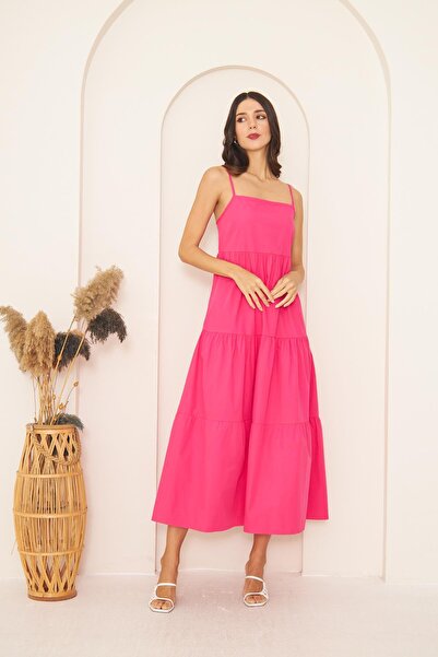 Darlin Moda فستان نسائي فوشيا بحمالات رفيعة وطبقات متعددة DM1034