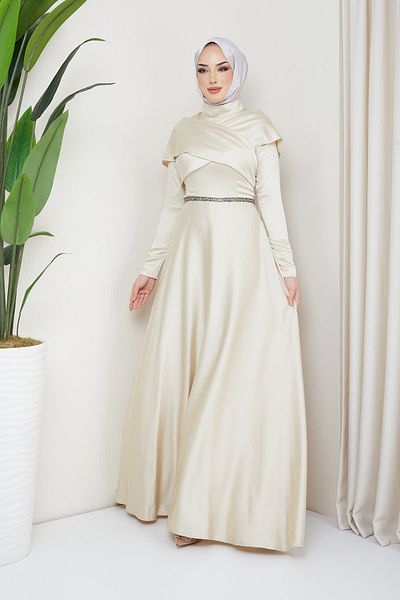 İmajButik Rochie de seară din satin detaliată în față bej cu pietre în talie