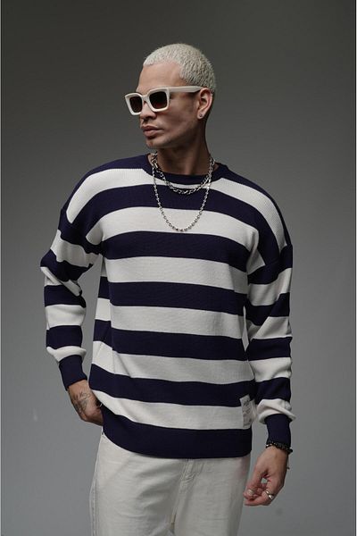 Butik Пуловер с райета и кръгло деколте Trend We Oversize