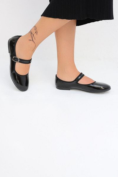 Beyond Women's Black Mary Jane Patent Leather Casual Ballerina Flats BYNDMJ01