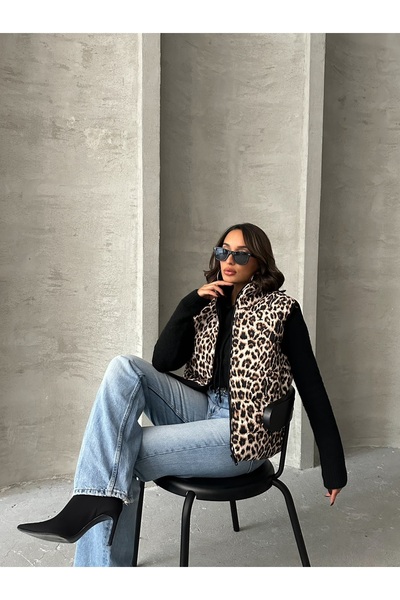 Miss Allos Дамска ватирана жилетка с леопард и цип с два джоба