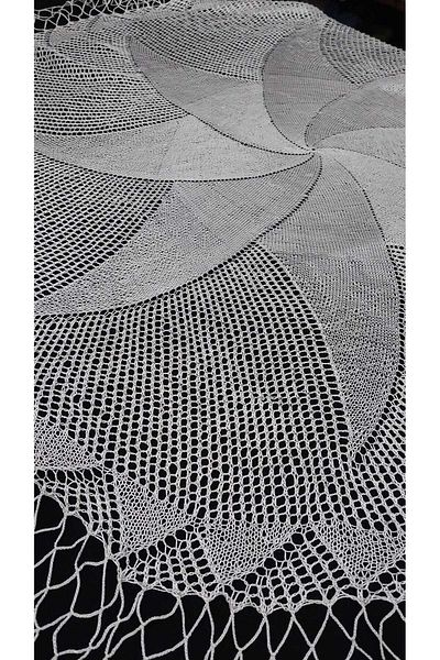 Papatyam Vintage Fiskos Table with Diameter of 120 cm - Hand Knitted and Lace Set