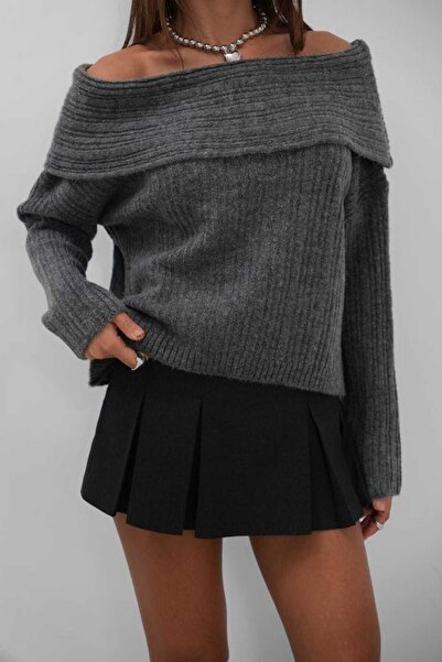 Butik Madonna Yaka Triko Bluz - Gri