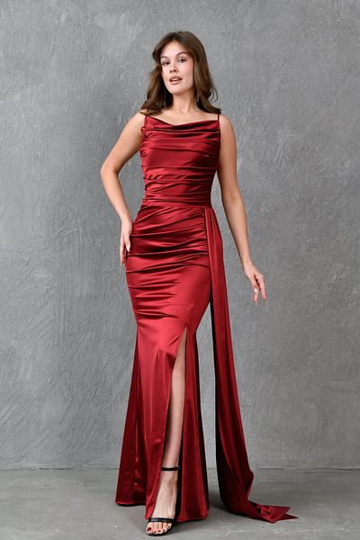 4S1B FASHION Rochie maxi din satin burgundy - Guler degajat, drapat si cu fanta, croiala de peste 39461