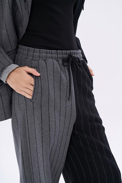 Quzu Black Match Detailed Trousers