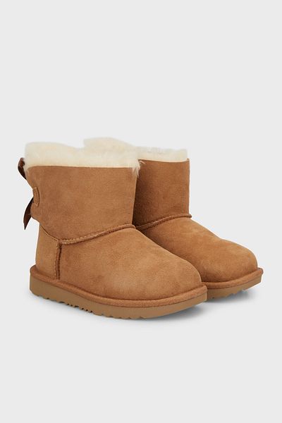 UGG Kids Boots with Soft Feather Bow Inside 1017397 K