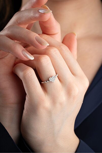 Silvano Jewelry 925 Ayar Gümüş Zirkon Taşlı Kalp Yüzük