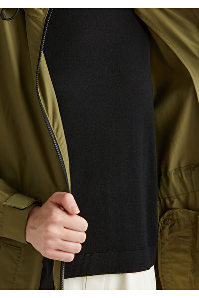 United Colors of Benetton Kadın Haki Beli Büzgü İpli Kapüşonşlu Trençkot