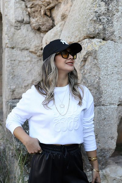 bytugcekaya Bluză albă cu broderie în relief mărime standard