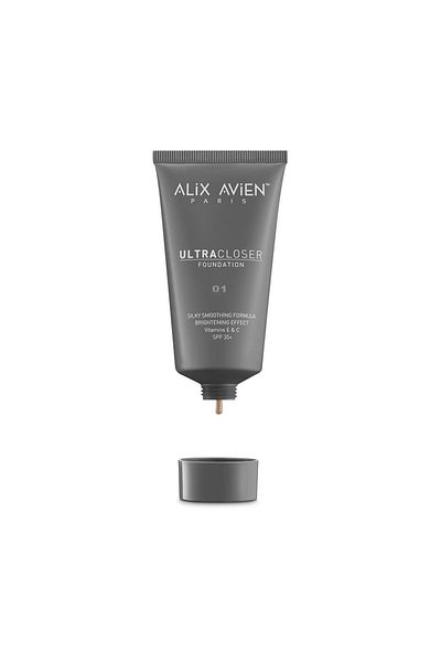 alix avien paris ULTRACLOSER FOUNDATION 01
