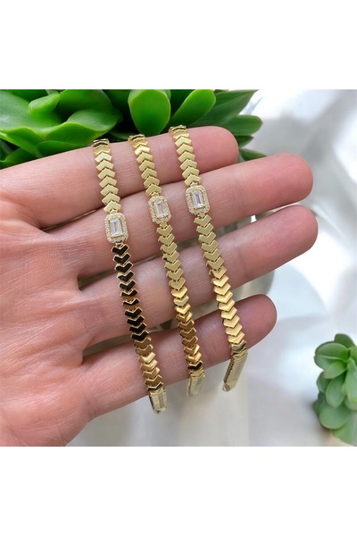 Çgk Çiğdem Gürel Kuyumculuk Tektaş Baget V Form Altın Bileklik