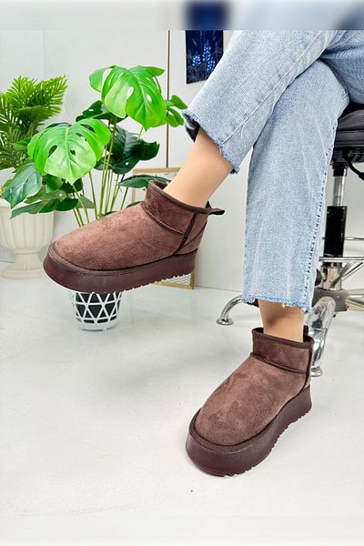 İmerShoes Χειμερινές casual γυναικείες μπότες - καφέ σουέτ, χοντρή σόλα και Ultra Mini Bootie 400u