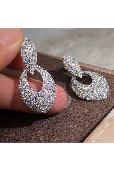 begüm jewelery KRİSTAL TAŞLARLA SÜSLÜ TASARIM KÜPE