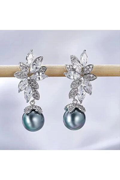 begüm jewelery DAMLA TAŞLARLA SÜSLÜ ZİRKON YAPRAK DESEN PARLAK TASARIM KÜPE